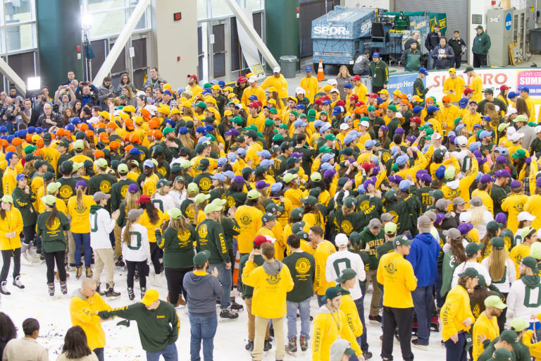 Longest Conga line on Ice SUNY Oswego Student Blogs